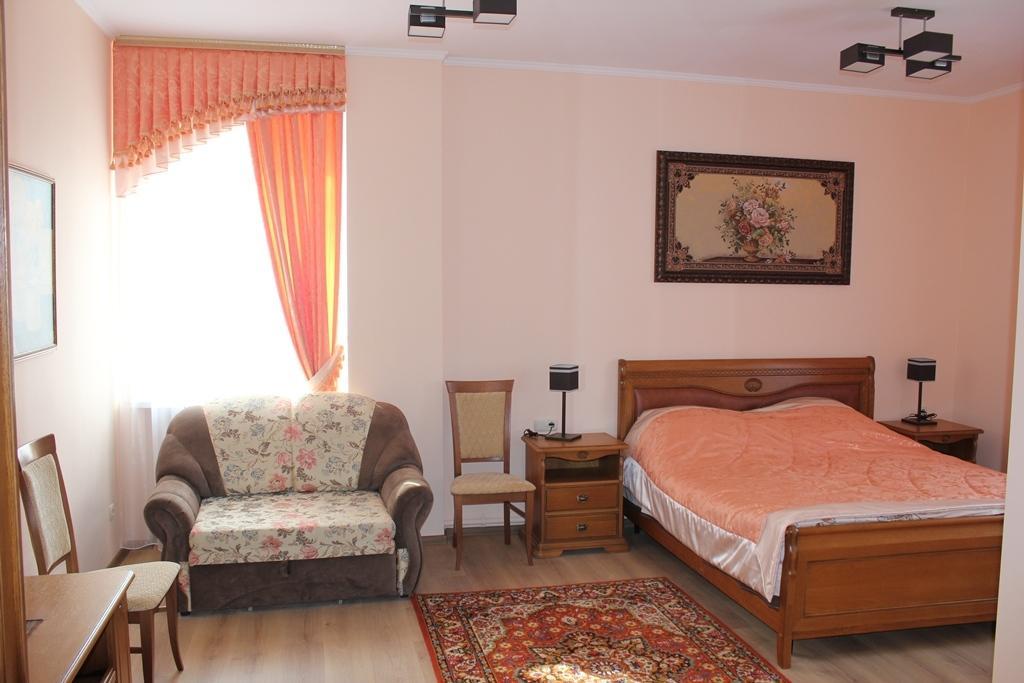 Turli Inn Маладжечна Екстериор снимка
